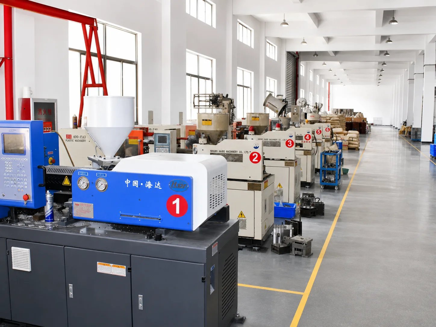 Injection molding workshop at Ningbo Dingbang Tools